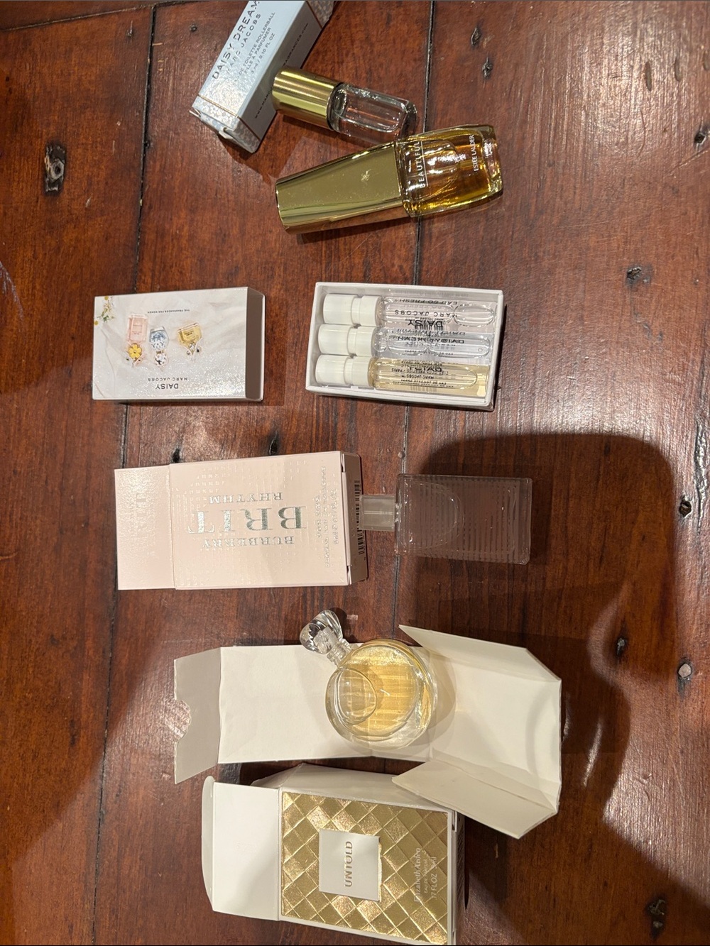 Assorted Gold & Clear Travel Perfume Set by (Unknown) - Gold and Clear